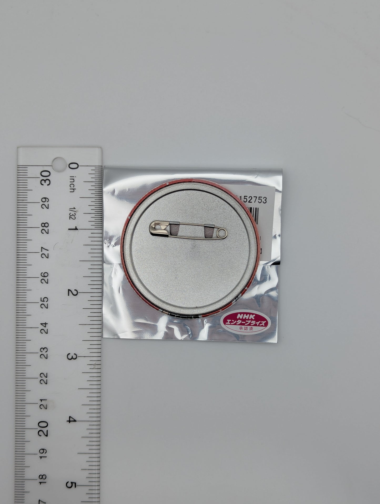 Opera Mairimashita Iruma-kun Maneki Neko Can Badge