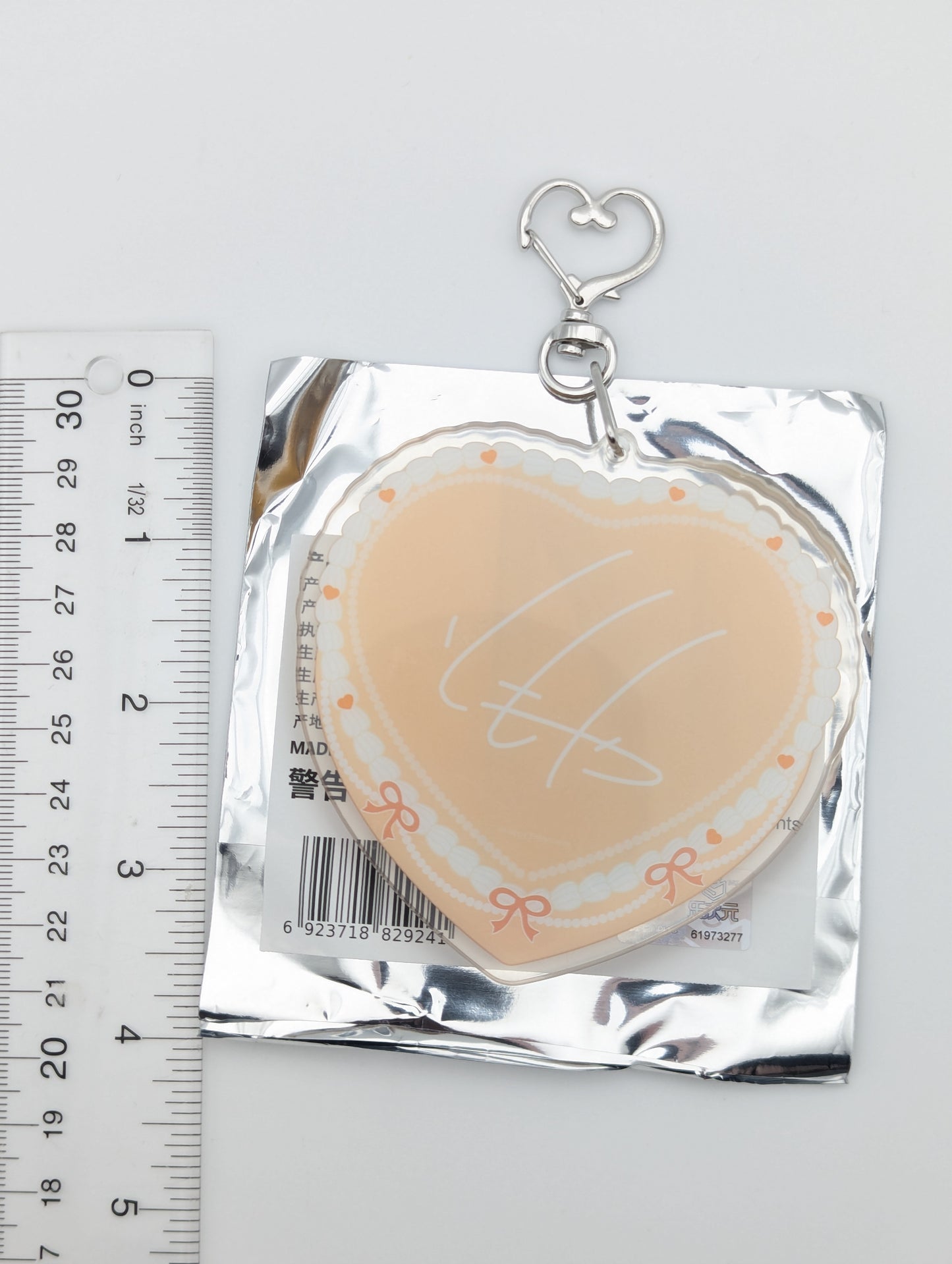 Tomoya Mashiro Ensemble Stars CN Heart Cake Glitter Acrylic Keychain