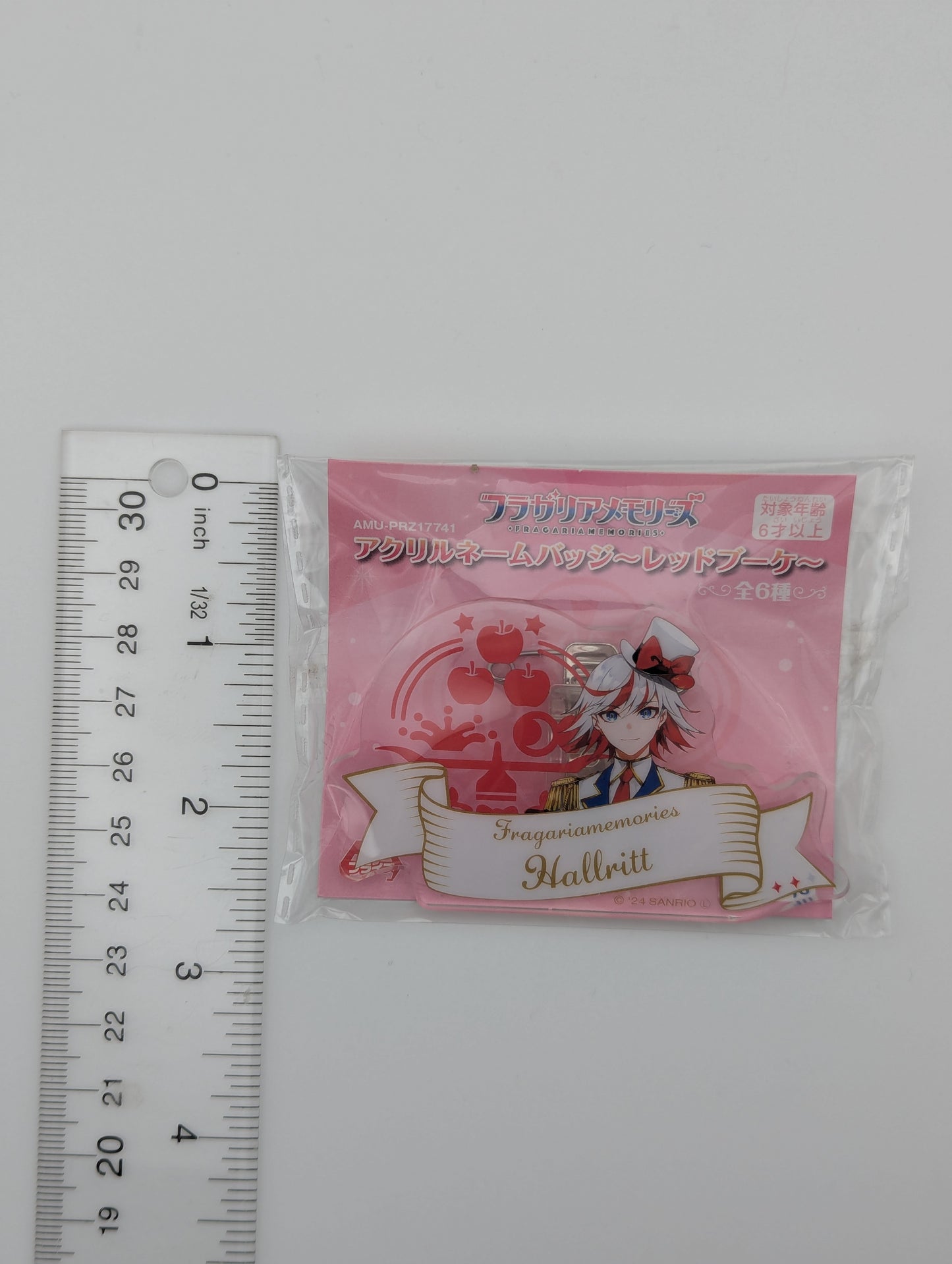 Hallritt Fragaria Memories Character Acrylic Badge