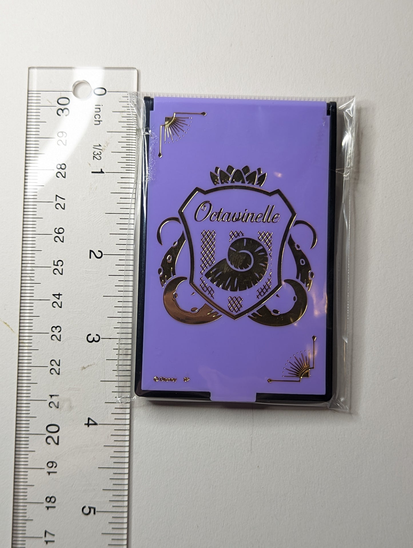 Octavinelle Twisted Wonderland Mini Mirror
