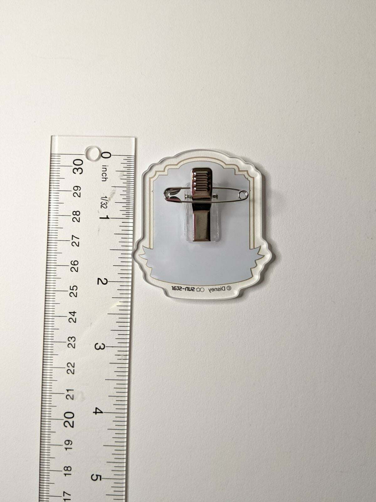 Ashton Vargas Twisted Wonderland Acrylic Clip