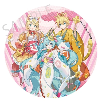 [PREORDER] Vocaloid x Maneki Neko x Midsummer Kumagaya Mega Can Badge Stands
