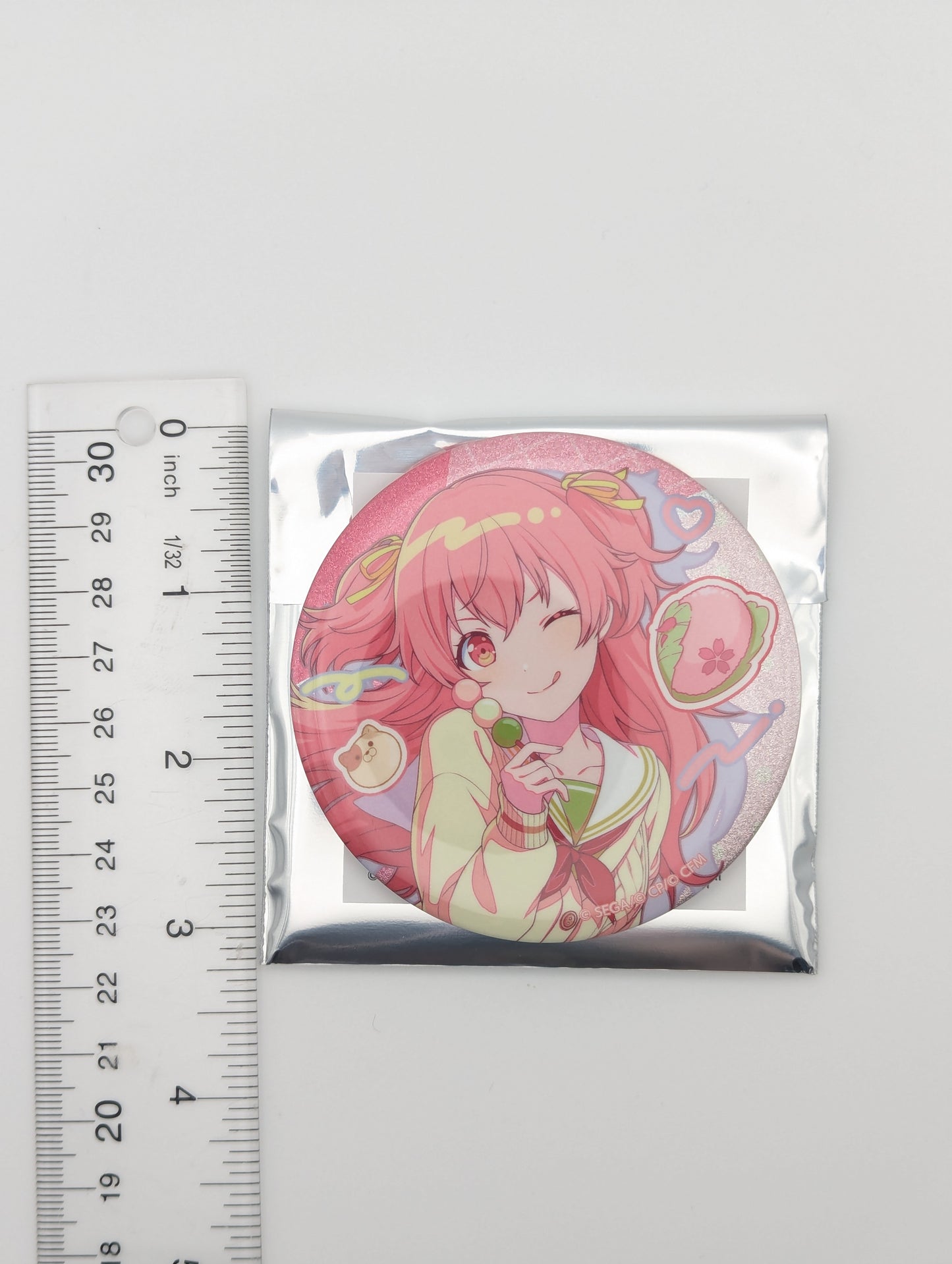 Airi Momoi Project Sekai Birthday Can Badge