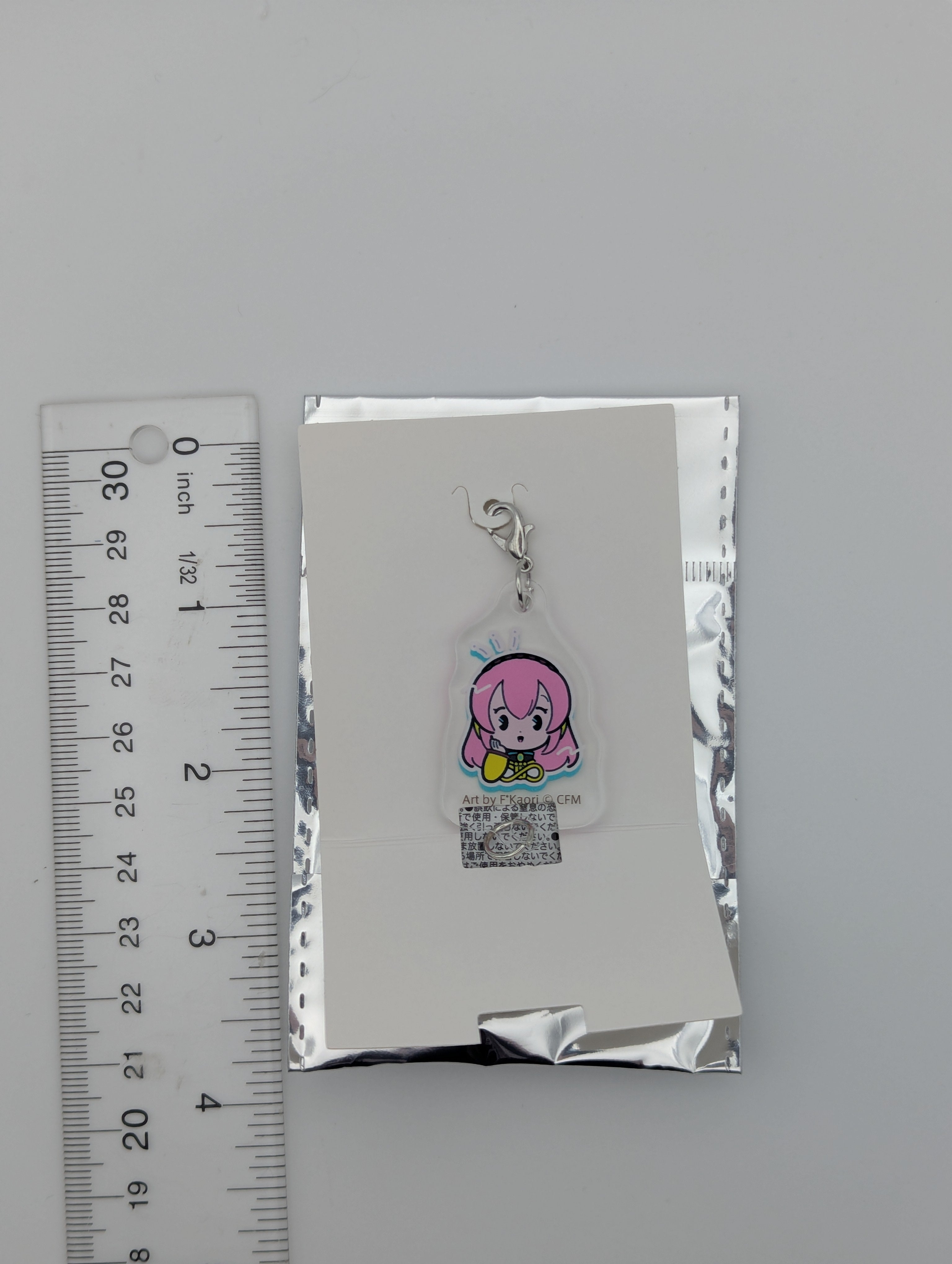 Megurine Luka Vocaloid Acrylic Charm Keychain – Neiroh Sells