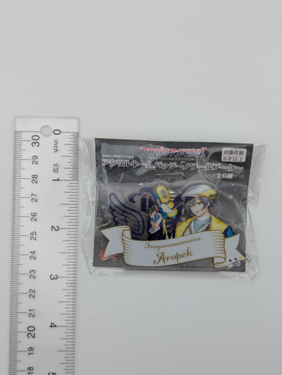 Arupek Fragaria Memories Character Acrylic Badge