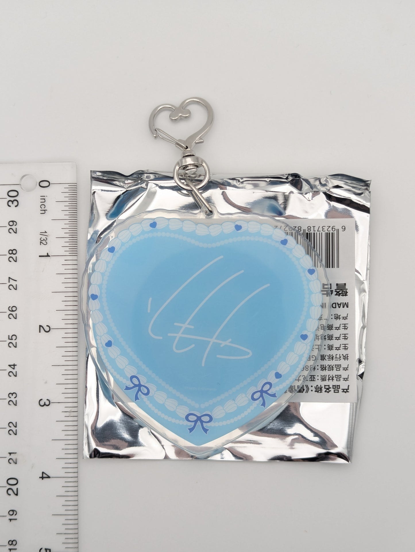 Tomoya Mashiro Ensemble Stars CN Heart Cake Glitter Acrylic Keychain