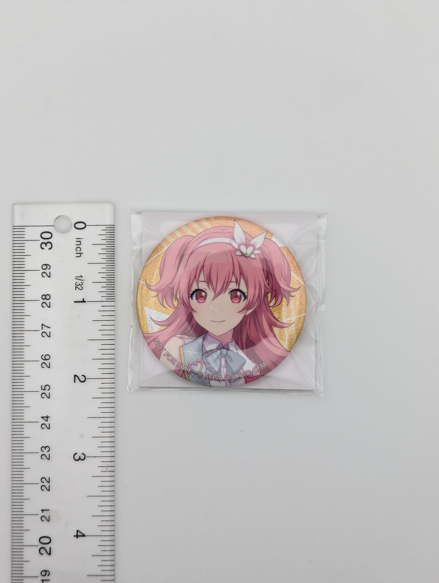 Airi Momoi Project Sekai Glitter Can Badge