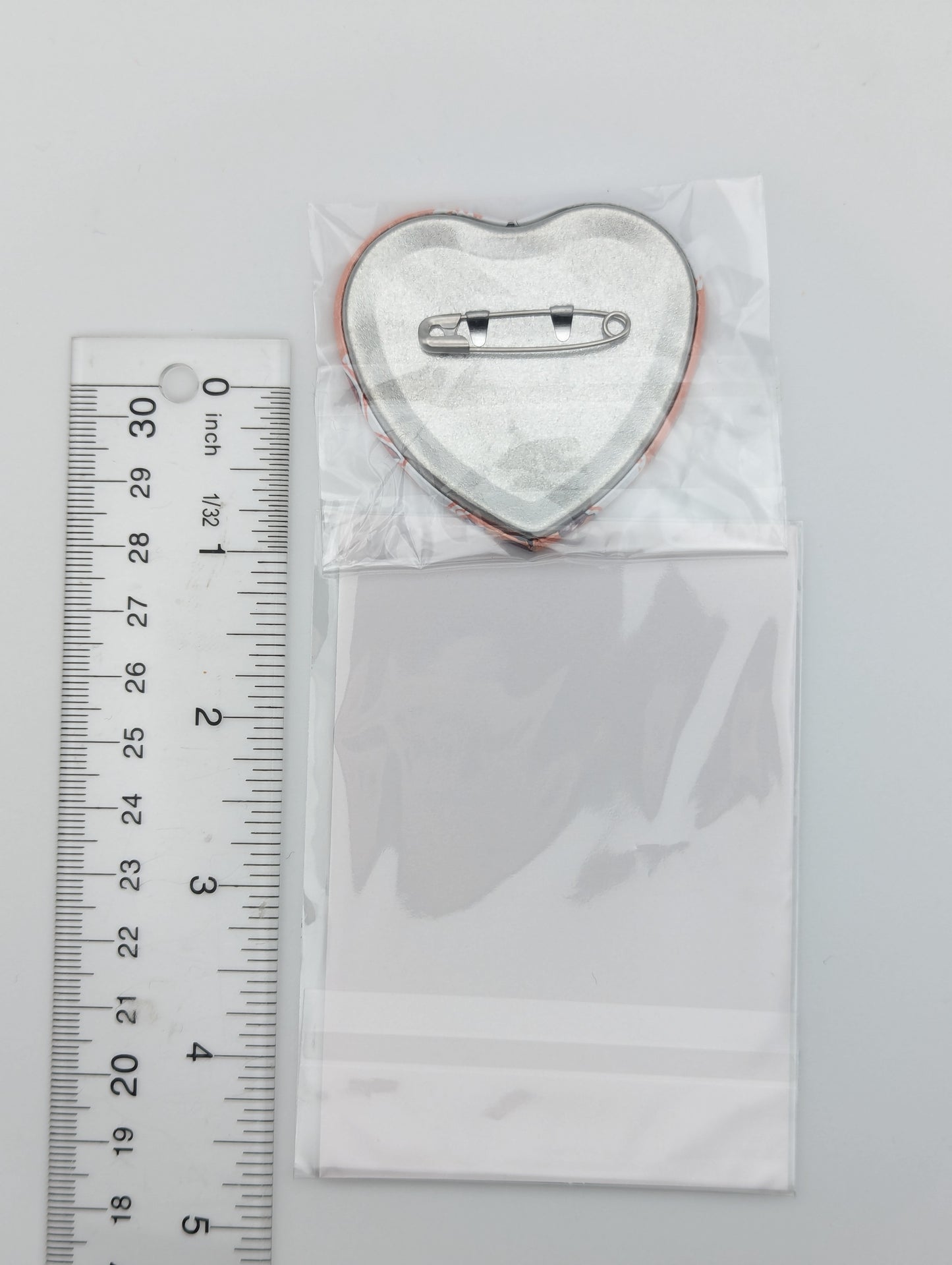 Ameri Azazel Welcome to Demon School Iruma-kun Jersey Maid Heart Badge + Card Set