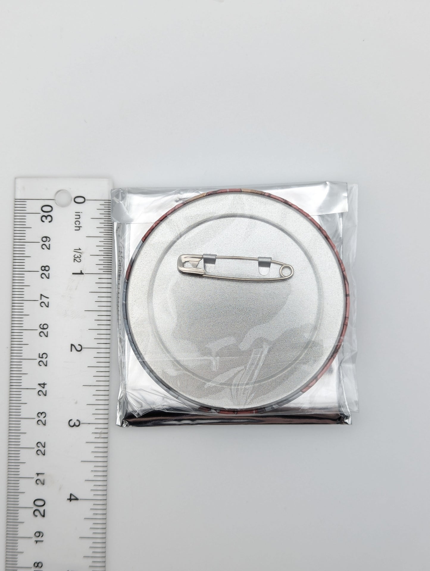 Fulgur Ovid Nijisanji x IPSTAR Can Badge