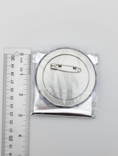 Uki Violeta Nijisanji x IPSTAR Can Badge