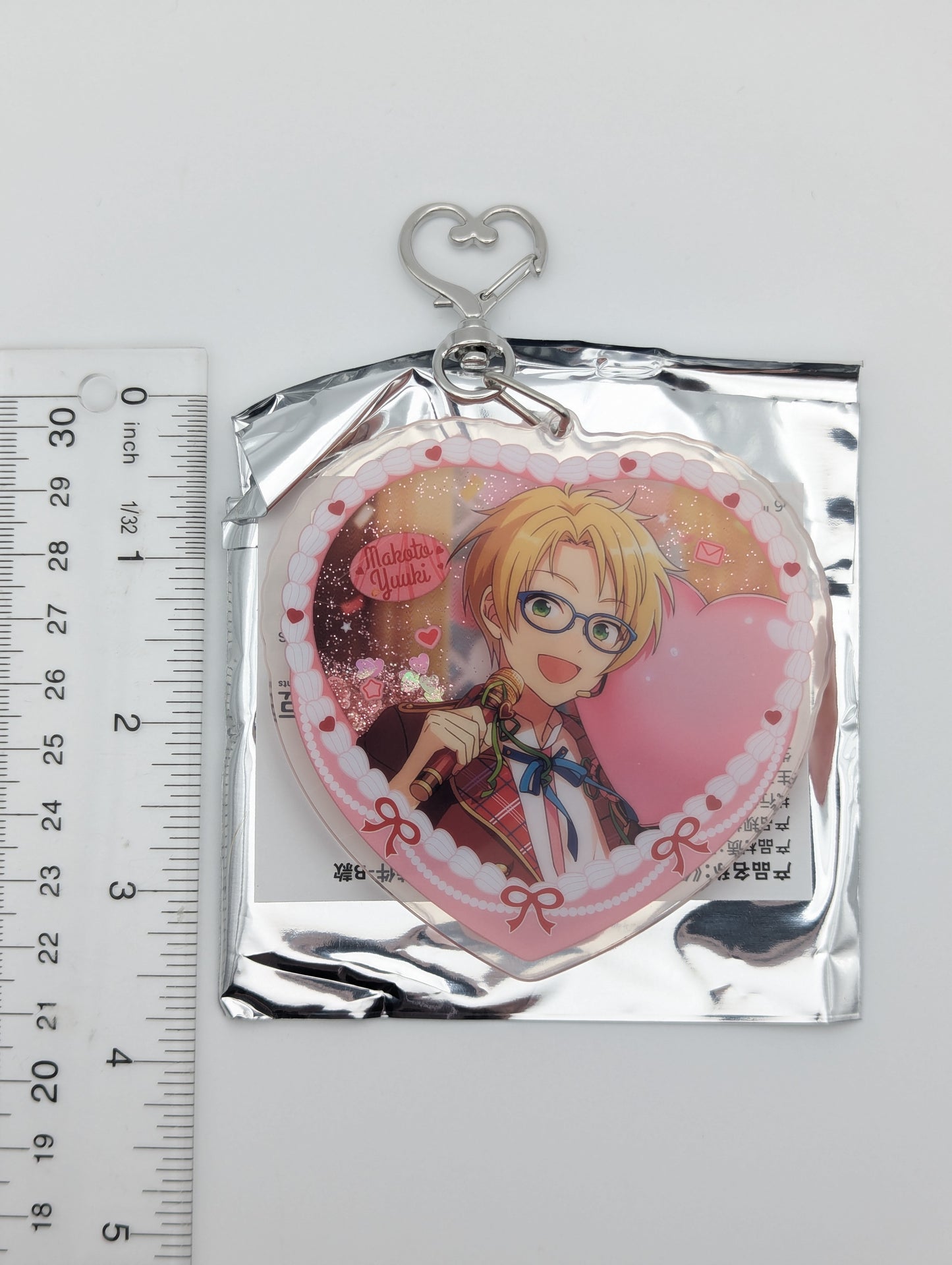 Makoto Yuuki Ensemble Stars CN Heart Cake Glitter Acrylic Keychain