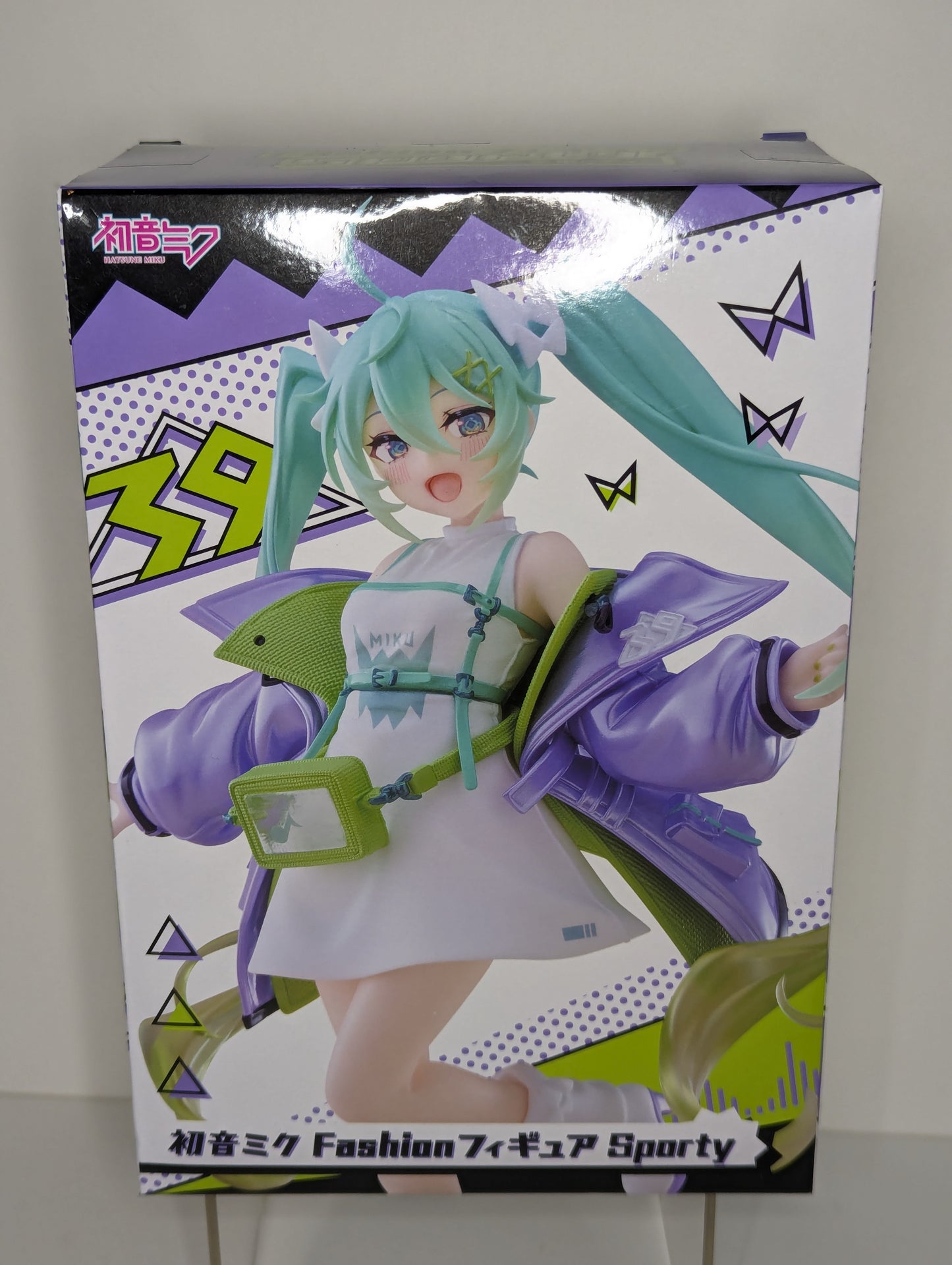 Hatsune Miku Fashion Sporty ver Figure