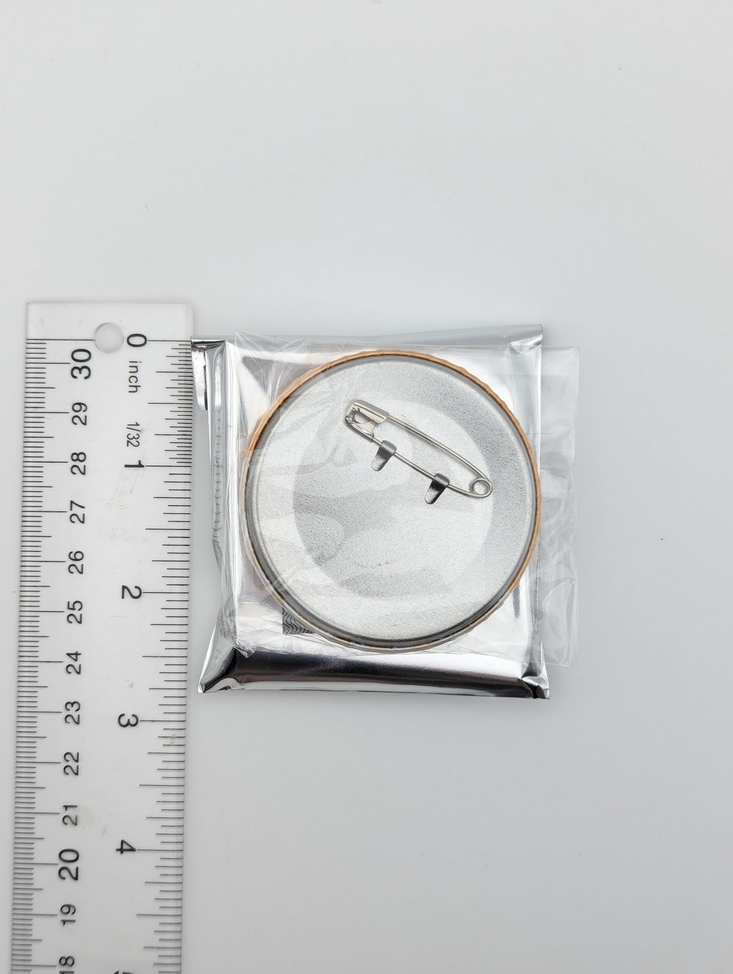 Luka Kaneshiro Nijisanji x IPSTAR Can Badge